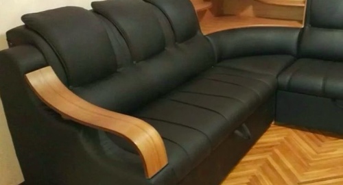 Перетяжка кожаного дивана. Петрово-Дальнее